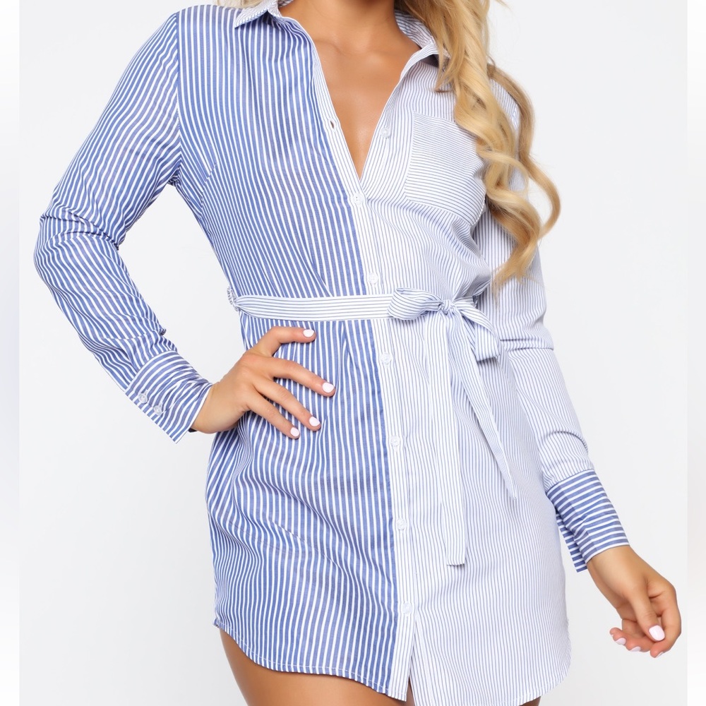 NWT holding back shirt dress